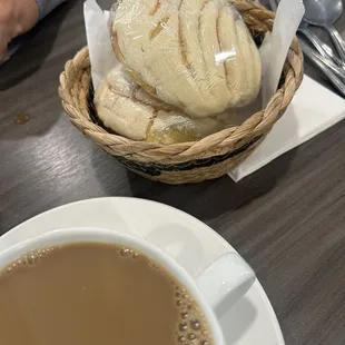 Concha con cafesito