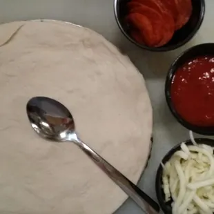 Kids, MAKE YOUR OWN PIZZA!
