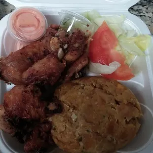 Mofongo con Chicharrones de Pollo