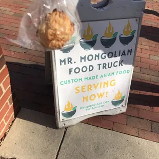 First time seeing this truck on NC State&apos;s Centennial Campus! They even have free coconut macaroons--my favorite