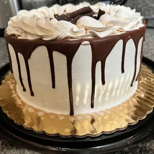 Chocolate Peanut Butter Vegan Ice Cream Cake
