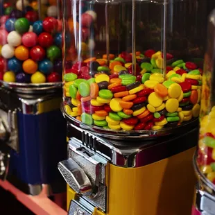 row of gummy machines