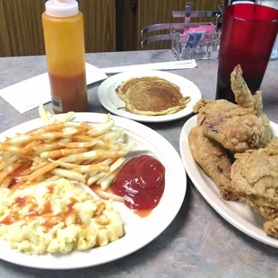 Fried chicken dinner with sweet tea
