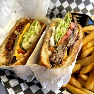 &quot;Colossal&quot; burger is skimpy and thin