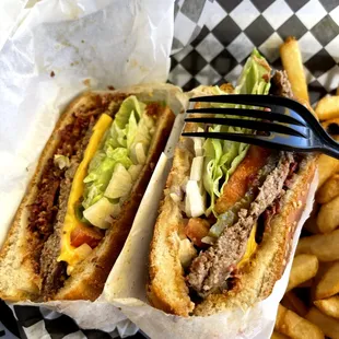 &quot;Colossal&quot; burger is skimpy and thin