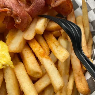 Asked for PLAIN fries. I said NO SEASONING SALT. Nothing irritates a customer more than when the waitress doesn't LISTEN!