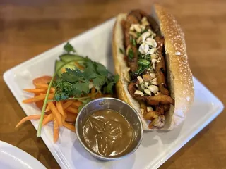 Basil Leaf Vietnamese Restaurant