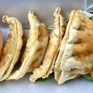 Deep-fried pork dumplings