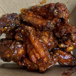 SMOKED JERK JUMBO WINGS