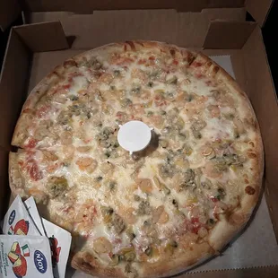 Seafood Pizza