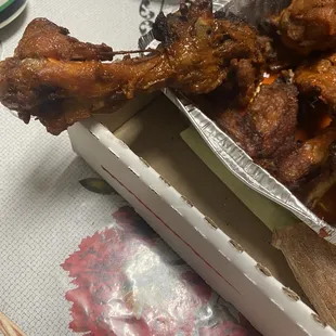 chicken wings and fried chicken, food