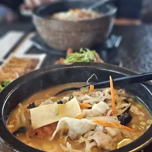 ramen and noodles, food