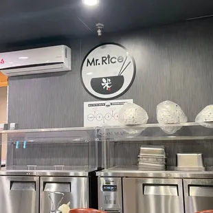 sushi and sashimi, interior