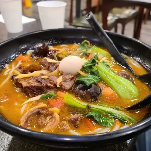 Kicking Beef Rice Noodle