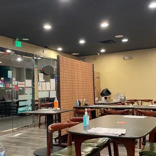 sushi and sashimi, interior