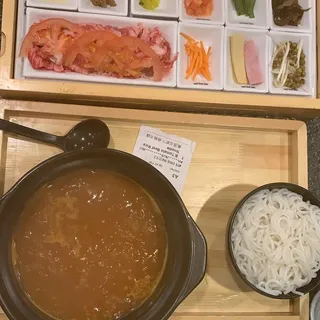 B. Tomato Beef Rice Noodle