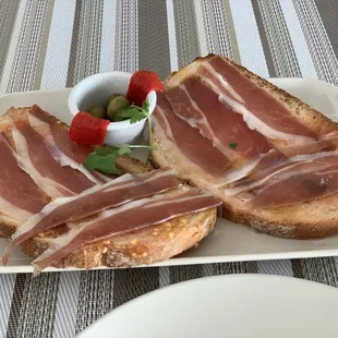 99. Pan con Tomate and Hand Cut Serrano Ham