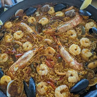 PAELLA! For 4