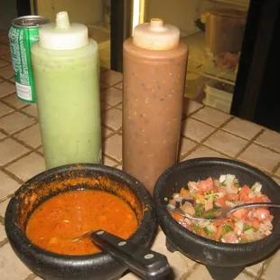 SALSA VERDE,ROJA PICO DE GALLO&apos;&apos;