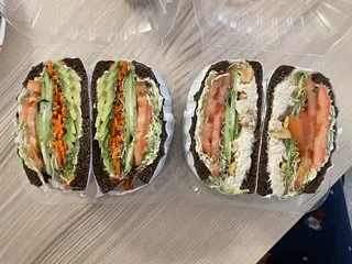 Larry's Catering & Deli