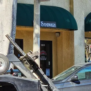 I arrived at 3:51pm to find the location closed. The door website say open til 4pm. Disappointed, bad customer service to close early.