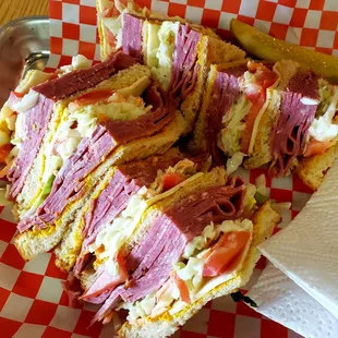 'Danny boy' - corned beef on rye, slaw, pickles.  Giant portions.