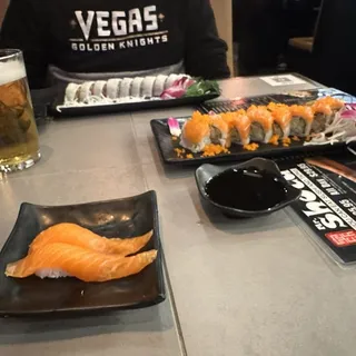 Full Moon Roll (8 pcs)