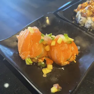 Stuffed Tomato (2 pcs)