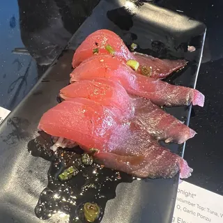 Garlic Tuna (2 pcs)