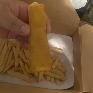 Nasty fish and chips store bought fish stick more like it. DoorDash picture is fake representation of what they&apos;re selling