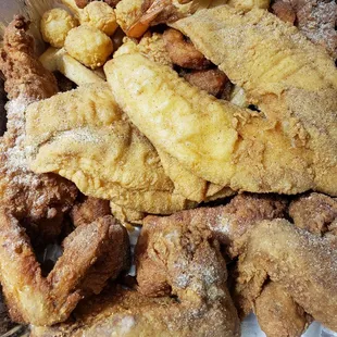 poultry, bbq wings, chicken wings and fried chicken, fried chicken, fried chicken wings, chicken, bbq chicken, food, chicken wings