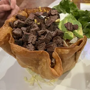 Taco salad with fajita beef