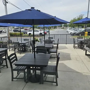 More outdoor Dining area.