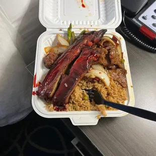 Fried rice with pork ribs