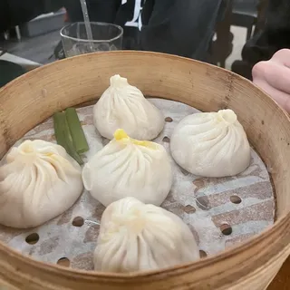 Soup Dumplings with Crab Meat