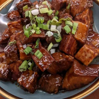 Braised Pork with Taro