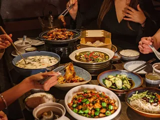 Chi Restaurant & Bar