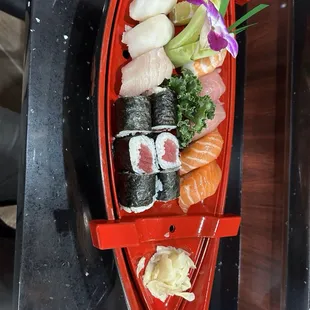 Sushi lunch special