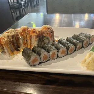 8 Pieces Play Girl Roll *Salmon Roll