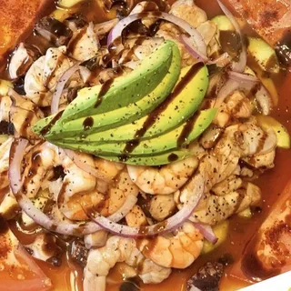 Tostada Camaron Cocido