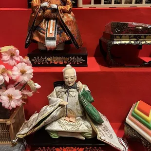 sushi and sashimi, interior