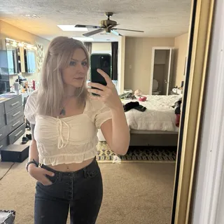 Kelsie B.