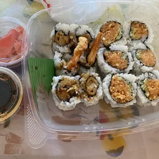 Shrimp tempura roll and spicy tuna roll