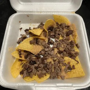 Beef nachos