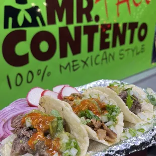 Tacos con tortillas echas a mano