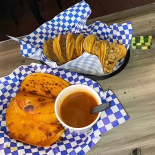 Tacos Tacos Tacos Tacos!