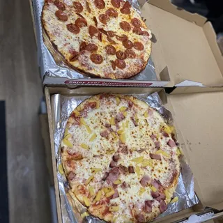 14" Pepperoni Pizza