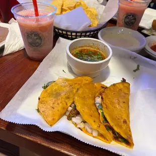 Mr. Taco Plate
