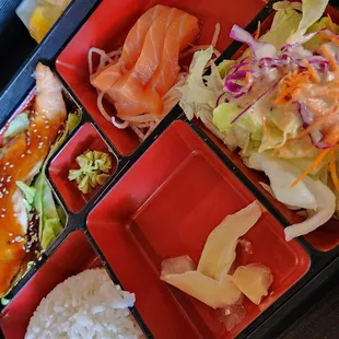 Salmon Teriyaki and Salmon Sashimi Bento (IG@hangoutwithamy)