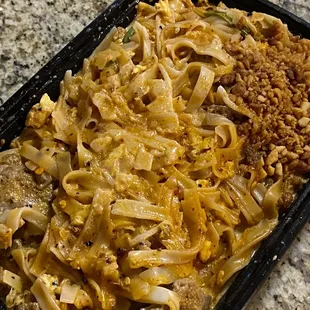 Curry Pad Thai w/ Beef